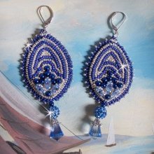 BO Marine Blue ricamato con cristalli Swarovski, perle di vetro rotonde e perline Miyuki